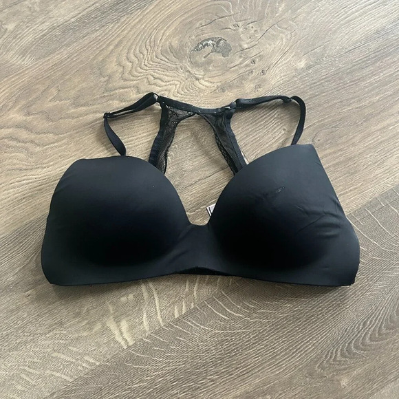 Victoria's Secret Other - lightly lined bra